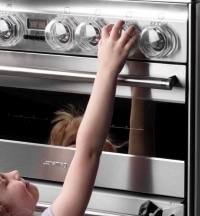 Acheter Des Protections Enfant Pour Boutons De Four Cuisiniere Le Guide Bebe Debarque