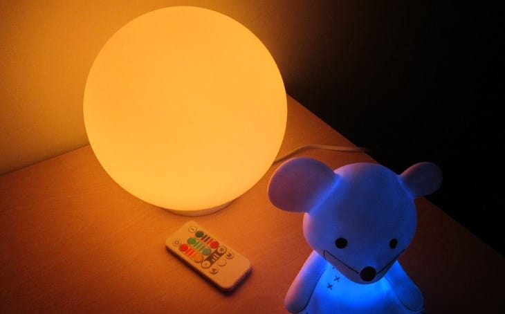 Est-ce une bonne idée d’avoir une veilleuse dans la chambre d’un enfant ?