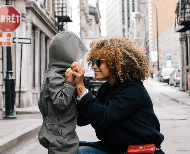 Tenir ses promesses : Comment apprendre l’intégrité à votre jeune enfant